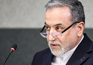Αραγτσί: Εφαρμόζουμε με ακρίβεια τις κατευθύνσεις του Χαμενεΐ – Παραμένει ανοιχτός ο δίαυλος επικοινωνίας με τις ΗΠΑ