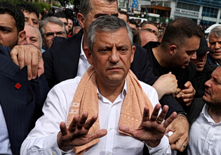 Οζγκιούρ Οζέλ: Η κρίση δημοκρατίας στην Τουρκία λαμβάνει διαστάσεις κρίσης περιφερειακής ασφάλειας