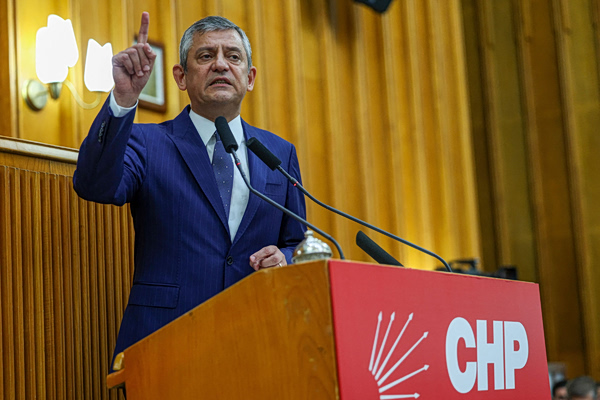 Τουρκία: Βαθαίνει η κρίση στο CHP – Αντιπαράθεση για συνέδριο, φήμες για νέο κόμμα