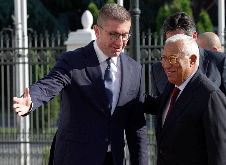 Η Βόρεια Μακεδονία πρέπει να τροποποιήσει το Σύνταγμά της για την έναρξη ενταξιακών διαπραγματεύσεων με την ΕΕ
