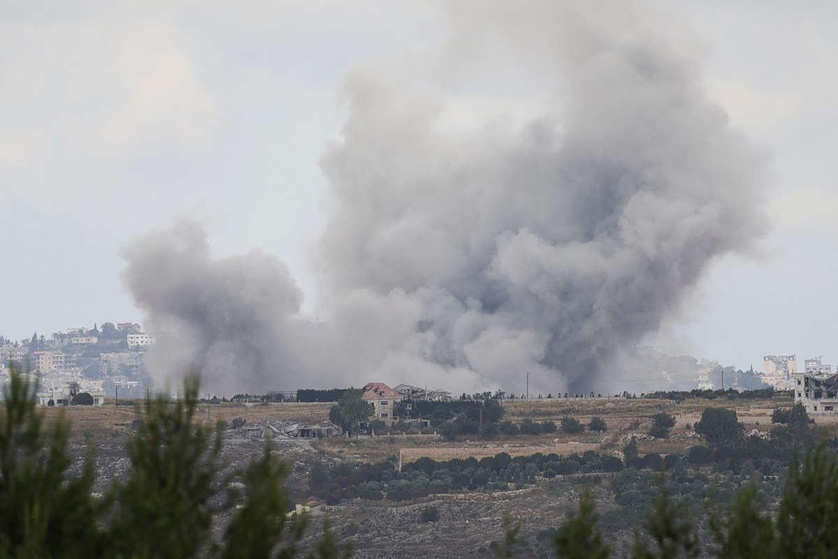 Το Ισραήλ βομβαρδίζει τη νότια Βηρυτό καθώς το Ιράν και οι ΗΠΑ προσπαθούν να συμφωνήσουν