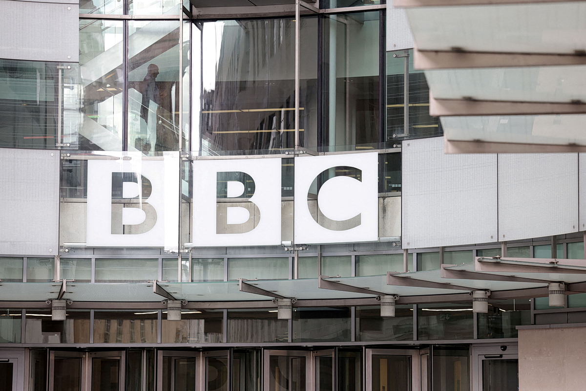 BBC: 550 απολύσεις και σαρωτικές αλλαγές σε ενημέρωση και πρόγραμμα
