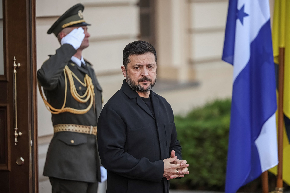 Ο Ζελένσκι απειλεί εκ νέου τη Λευκορωσία – Ζητά το τέλος της συνεργασίας Μόσχας – Μινσκ