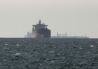 AP: Το Ιράν ετοιμάζεται να κλείσει ξανά τα Στενά του Ορμούζ λόγω των νέων ισραηλινών βομβαρδισμών στον Λίβανο