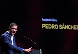 Ισπανία: Aνοίγει τον δρόμο για νομιμοποίηση πάνω από 1 εκατ. μεταναστών – «Ιστορικό μέτρο» λέει ο Σάντσεθ