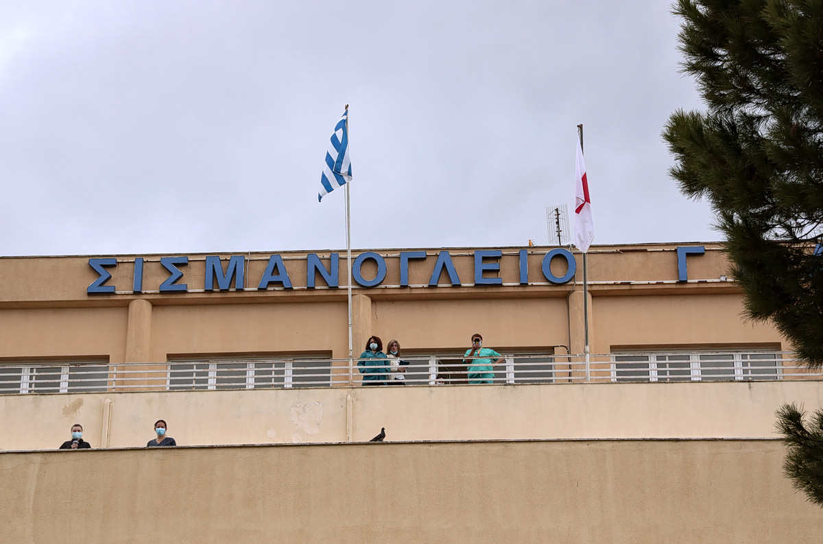Μαρτυρία-κόλαφος για τις συνθήκες στο ΕΣΥ από πρώην δήμαρχο Μαρκόπουλου – Καταπέλτης για Γεωργιάδη και Μητσοτάκη