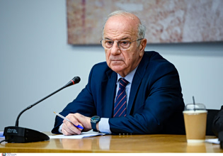 Νάσος Αθανασίου: Η ΕΣΗΕΑ αποχαιρετά έναν εκλεκτό συνάδελφο – «Άνθρωπος ευαίσθητος, βαθιά καλλιεργημένος και προσηνής»