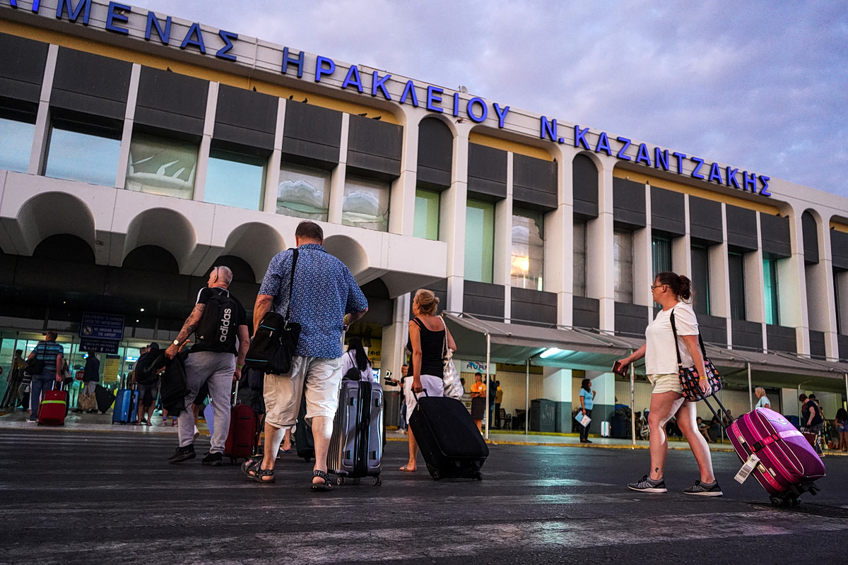 Τουρισμός: Ρεκόρ αεροπορικών αφίξεων για την Κρήτη στην έναρξη της σεζόν