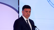 Πεντάχρονος παρασύρθηκε με φουσκωτό στρώμα λόγω ανέμων – Διασώθηκε από το Λιμενικό, συγχαρητήρια από Κικίλια