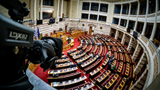 Ο πολιτικός καμβάς των 40 ανεξάρτητων στη Βουλή – Οι αλλαγές που φέρνει η επάνοδος Τσίπρα και οι μνηστήρες της δεξιάς
