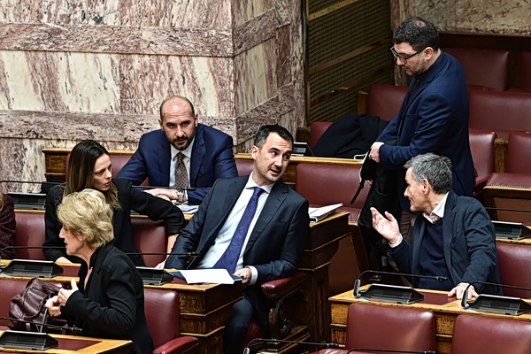 Ανακοινώθηκαν στη Βουλή οι ανεξαρτητοποιήσεις των βουλευτών που αποχώρησαν από τη Νέα Αριστερά