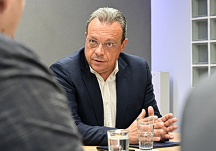 ΣΥΡΙΖΑ: Χώρο στην ΕΛΑΣ ή μέτωπο στον Τσίπρα – Ανάμεσα σε παραιτήσεις και αμφισβήτηση ο Φάμελλος