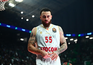 Ο Μάικ Τζέιμς σχολίασε το Game 1 Ολυμπιακού – Παναθηναϊκού: «Αυτό δεν μου αρέσει…»