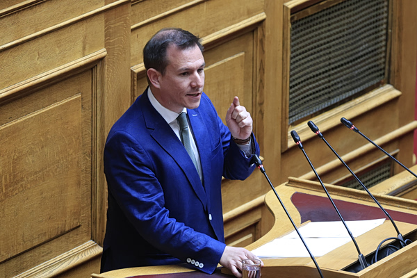 Δουδωνής για αφθώδη πυρετό: Αφέθηκε στην τύχη της η Λέσβος – «Κανείς δεν ρώτησε τους ειδικούς»