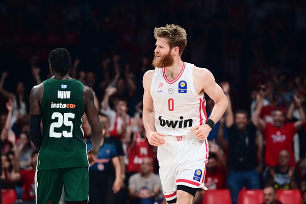 Ολυμπιακός – Παναθηναϊκός 82-76: Οι Πειραιώτες έκαναν τα εύκολα, δύσκολα, αλλά πήραν τον πρώτο τελικό (vid)
