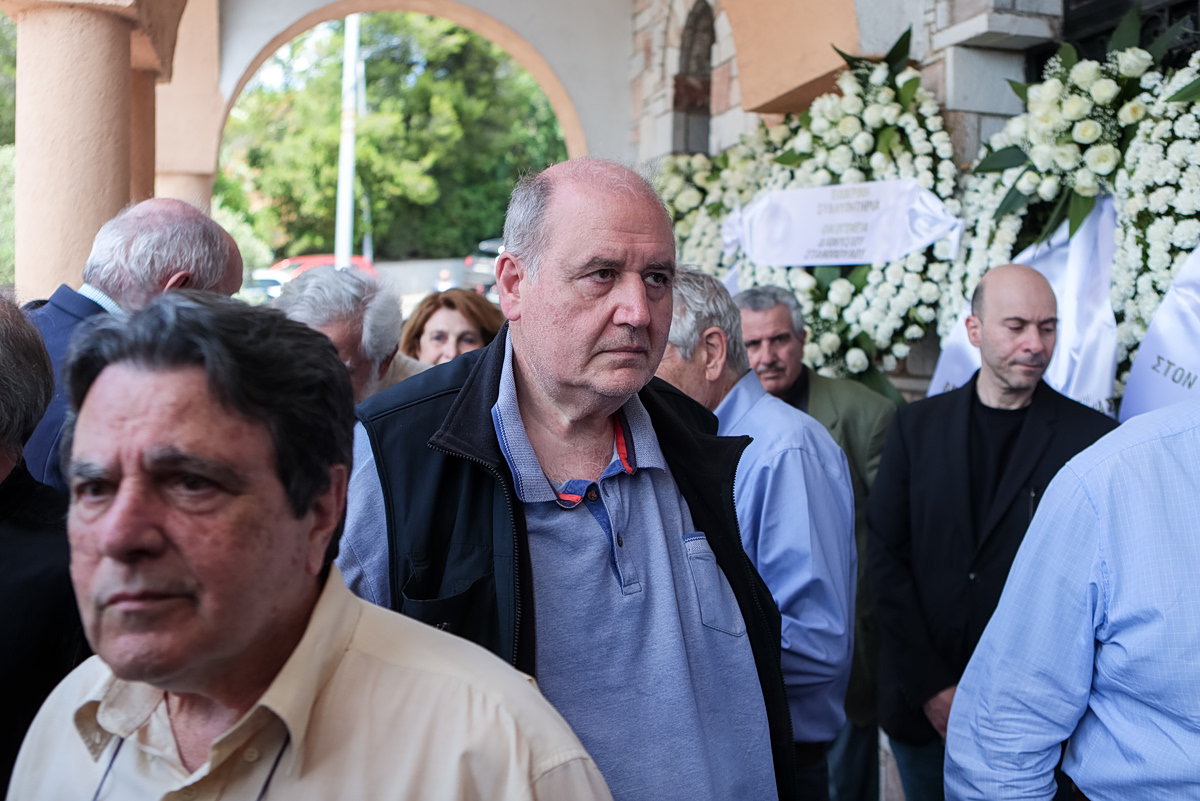 Από την κηδεία του Νάσου Αθανασίου. 