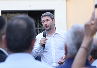 ΠΑΣΟΚ: Ο Παπανδρέου, το Καλέντζι, ο Δούκας και ο Τσίπρας