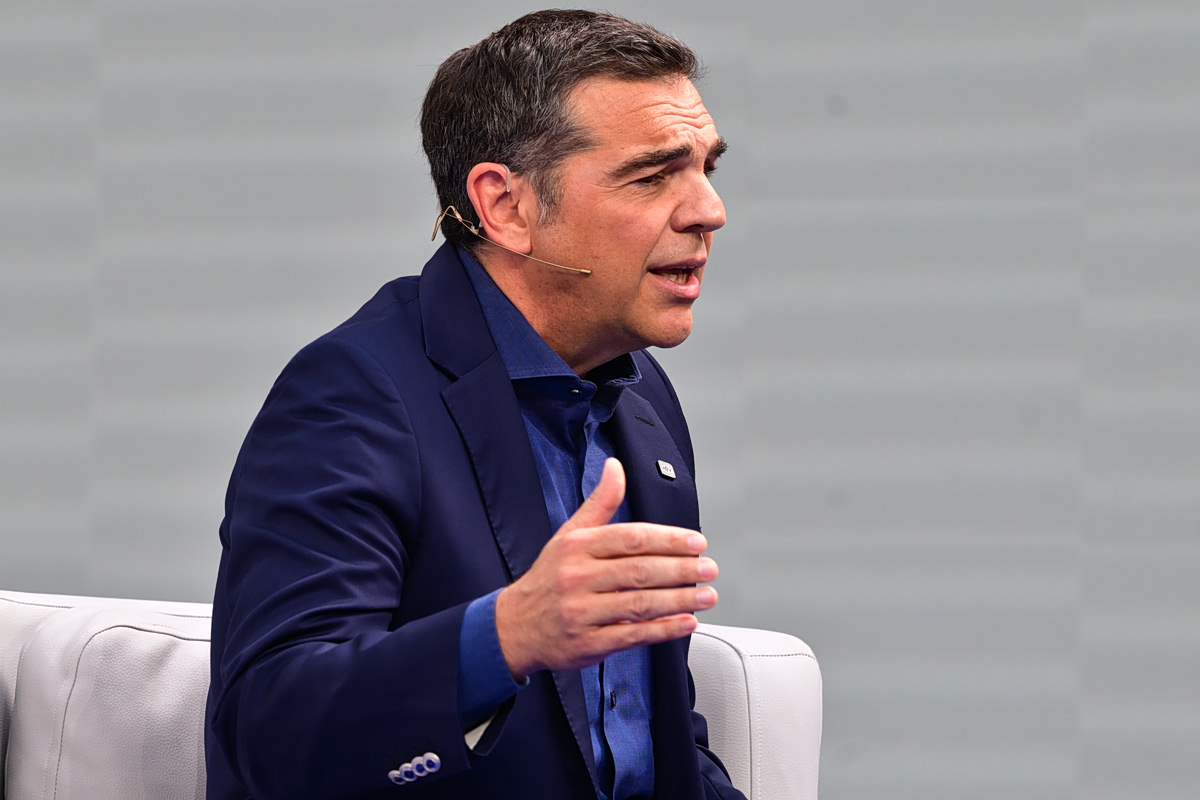 Τσίπρας: Συνάντηση με πρέσβεις ευρωπαϊκών χωρών – Στήριξη του διεθνούς δικαίου χωρίς δύο μέτρα και δύο σταθμά