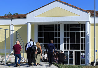 Να απορριφθεί η παράσταση του ελληνικού Δημοσίου στη δίκη για τα Τέμπη πρότεινε η εισαγγελέας