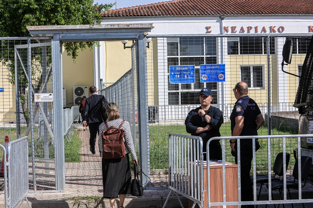 Μεγάλη ένταση στη δίκη για τα Τέμπη – Οικογένεια Βλάχου κατά Κωνσταντοπούλου