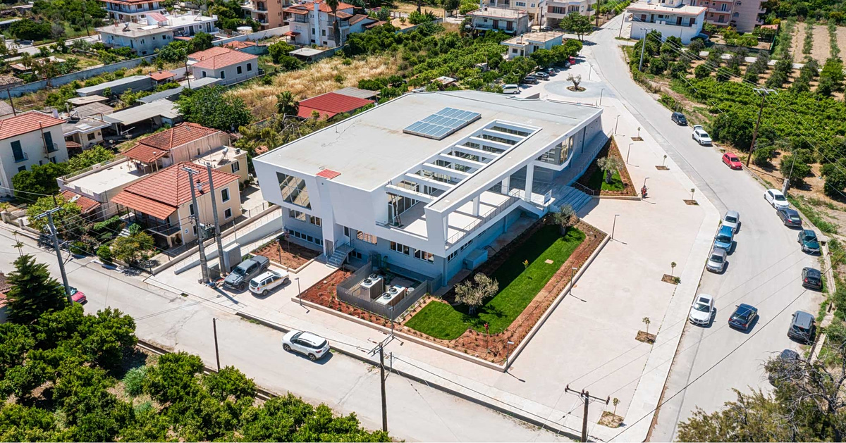 Παραδόθηκε το νέο δημαρχείο στο Δήμο Βέλου-Βόχας