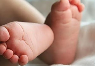 Σε κρίσιμη κατάσταση βρέφος 4 μηνών έπειτα από τροχαίο στο Κρανίδι