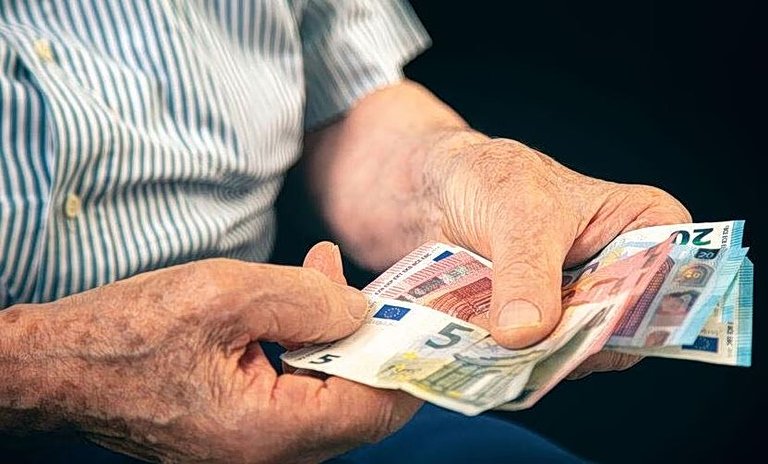 Συντάξεις: 10 βήματα για την ανεύρεση ενσήμων πριν από το 2002