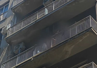 Φωτιά σε ξενοδοχείο στην Ομόνοια: Συγκλονιστικές μαρτυρίες, υπό διερεύνηση τα αίτια – Η κατάσταση των τραυματιών