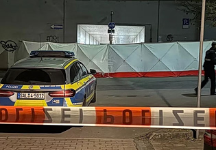 Γερμανία: Παραδόθηκε ο άνδρας που πυροβόλησε αστυνομικό και ταμπουρώθηκε σε διαμέρισμα με τις τρεις κόρες του