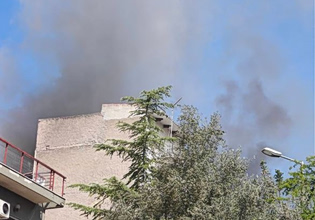 Συναγερμός στον Κορυδαλλό – Φωτιά σε διαμέρισμα
