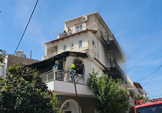 Συναγερμός στον Κορυδαλλό: Φωτιά σε διαμέρισμα – Aπεγκλωβίστηκε ένοικος
