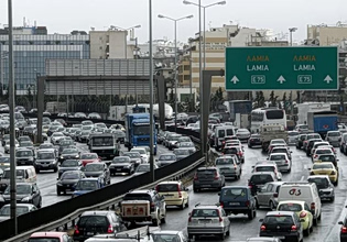 Κίνηση: Μποτιλιάρισμα σε Κηφισό και Κηφισίας – Καθυστερήσεις στην Αττική Οδό