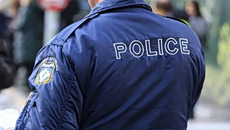 Συνελήφθη αξιωματικός της ΕΛ.ΑΣ. μετά από καταγγελία για ξυλοδαρμό κρατουμένου σε Αστυνομικό Τμήμα