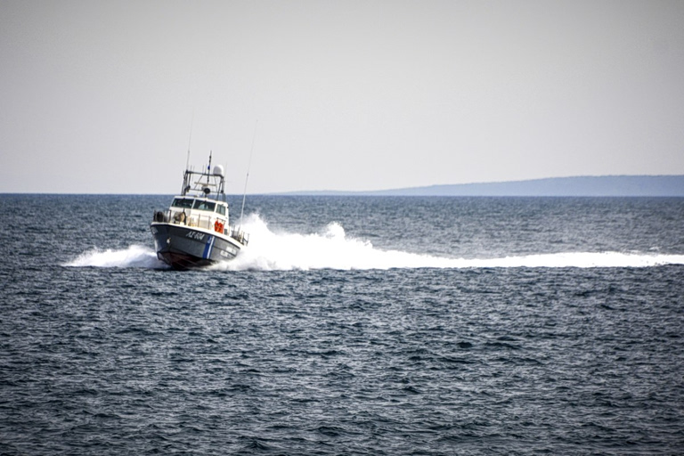 Διάσωση 83 μεταναστών σε δύο επιχειρήσεις νότια της Κρήτης