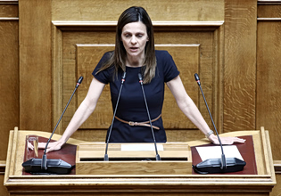 Αχτσιόγλου: Παραιτείται από βουλευτής – «Δεν παραιτούμαι από την ενεργό πολιτική»