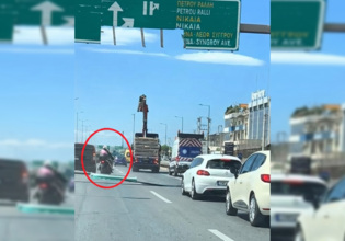 Γερανοφόρο όχημα παρασύρει εναέρια πινακίδα στη λεωφόρο Κηφισού – «Τύχη βουνό» είχαν αναβάτες μηχανής