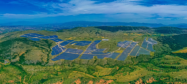 HELLENiQ ENERGY: Οι ΑΠΕ ως μοχλός βιώσιμης ανάπτυξης και ενεργειακού μετασχηματισμού