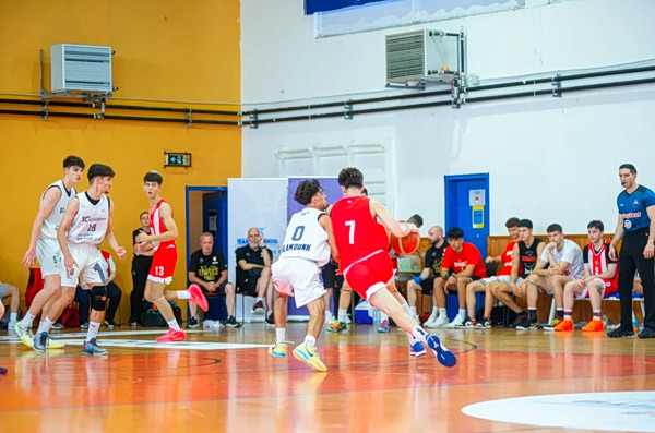 Πρωταθλητής στους Παίδες ο Ολυμπιακός με MVP τον Σπανούλη (84-74, pics)
