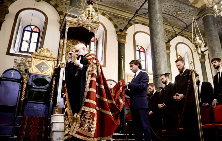Ο Αρχιεπίσκοπος Αμερικής επέστρεψε στα καθήκοντά του σε τέλεια υγεία