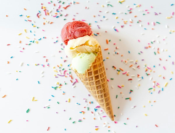 Η μάχη του γλυκού: Το frozen yogurt ή το παγωτό είναι πιο υγιεινό;