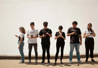 Texting fatigue: Όταν η απάντηση σε ένα μήνυμα μοιάζει «βουνό»