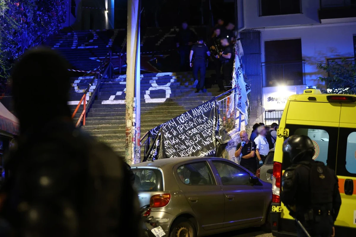 Ένας νεκρός από πυροβολισμούς στα Εξάρχεια – Εντοπίστηκαν πέντε κάλυκες στο σημείο