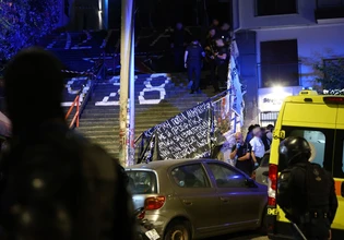 Ένας νεκρός από πυροβολισμούς στα Εξάρχεια – Εντοπίστηκαν πέντε κάλυκες στο σημείο
