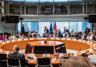 Γερμανία: Από ατμομηχανή της Ευρώπης σε οικονομία που αναζητά νέα πορεία
