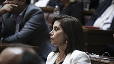 Email gate: Αλληλοκατηγορίες και μετάθεση ευθυνών στη δίκη για τη διακίνηση των προσωπικών δεδομένων των αποδήμων