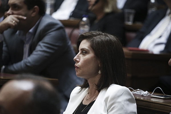 Email gate: Αλληλοκατηγορίες και μετάθεση ευθυνών στη δίκη για τη διακίνηση των προσωπικών δεδομένων των αποδήμων