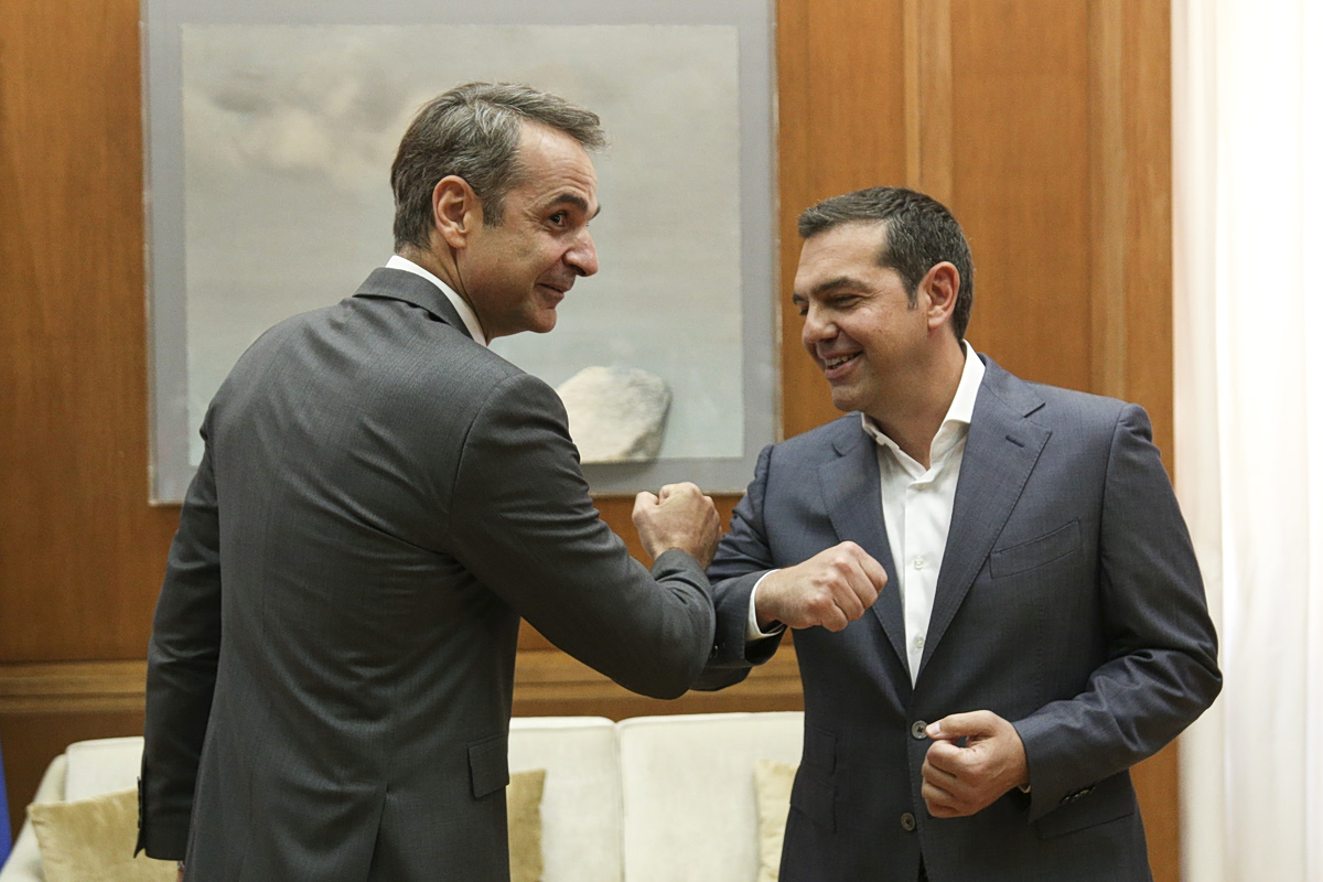 Politico: Η ΝΔ σκέφτεται τις πρόωρες εκλογές, για να εμποδίσει την ΕΛΑΣ του Τσίπρα να αποκτήσει δυναμική