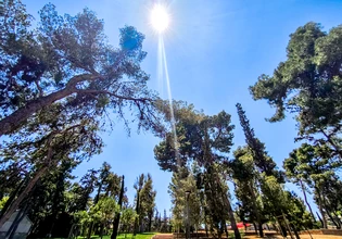 Καιρός: Ποδαρικό με υψηλές αλλά όχι ακραίες θερμοκρασίες κάνει ο Ιούλιος – Γιατί δεν μας επηρέασε ο «θερμικός θόλος»