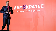 Δημοκράτες-ΠΚ: Με επιχειρήματα της Ομάδας Αλήθειας ο Κασσελάκης επιτίθεται στον Τσίπρα και ξανασυστήνεται
