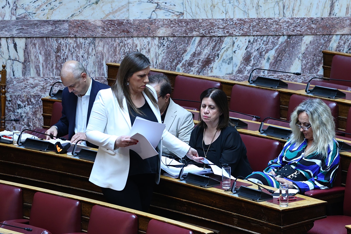 Βουλή: Τρίτη αναβολή στην επιτροπή δεοντολογίας για τη Ζωή Κωνσταντοπούλου – Γκρίνιες και εκνευρισμός στη ΝΔ